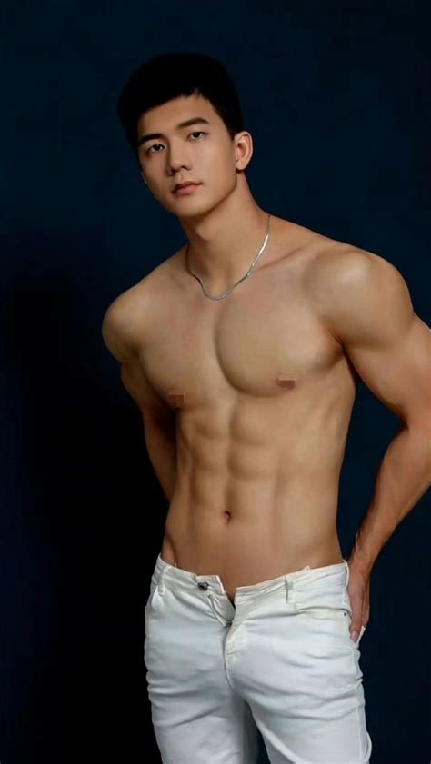 42 Hot Asian Guys 